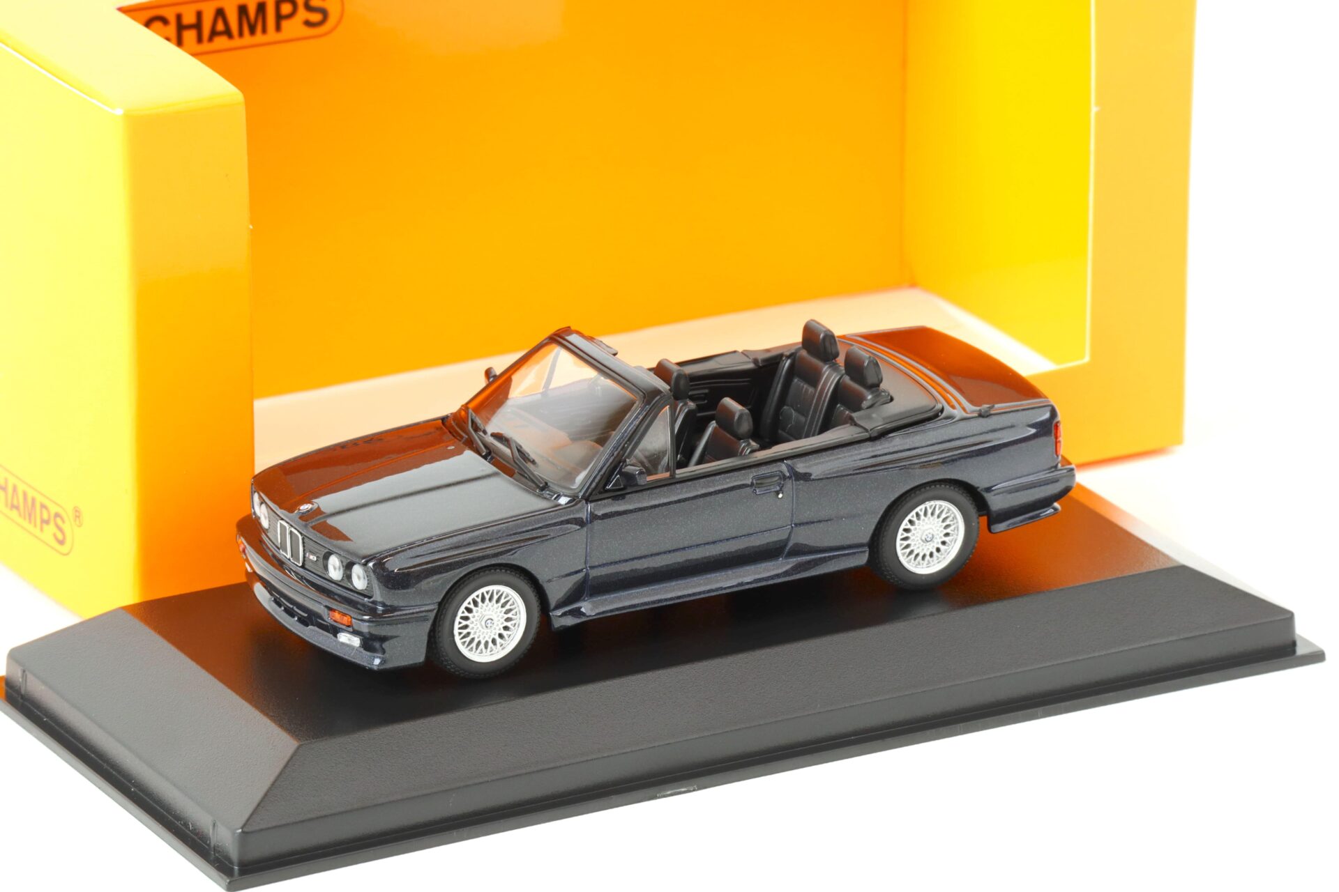 1:43 Minichamps BMW M3 E30 Cabriolet 1988 dark blue metallic