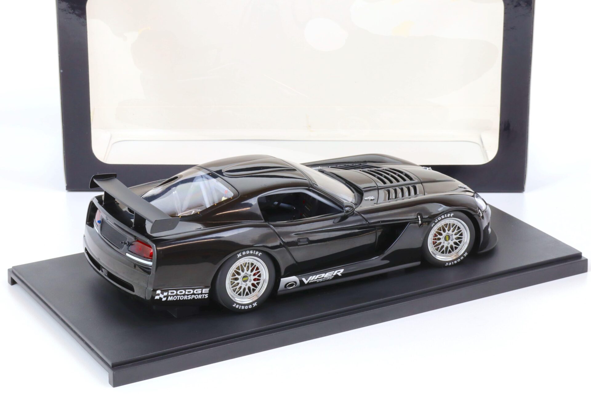 1:18 AUTOart Dodge Viper Competition Coupe 2004 Plain Body Version black 80421