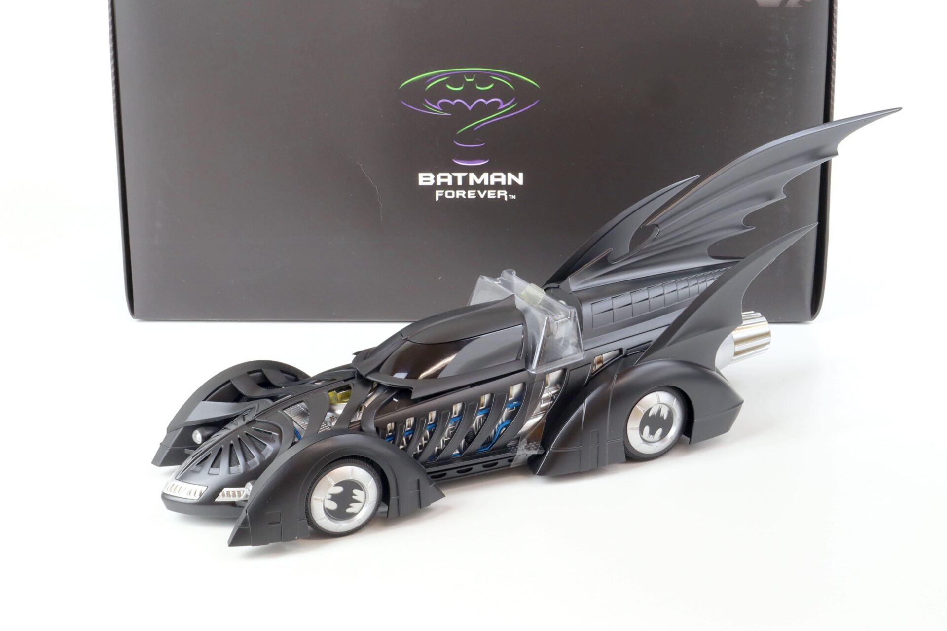 1:18 Hot Wheels Elite Batman Forever Batmobile black