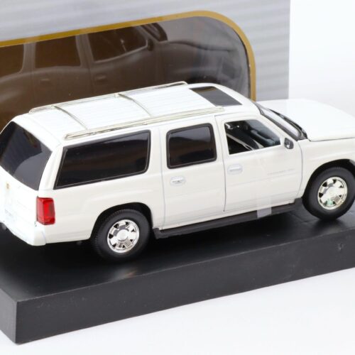 1:32 Signature Models 2004 Cadillac Escalade ESV white