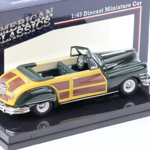 1:43 Vitesse 1947 Chrysler Town and Country Convertible Meadow green