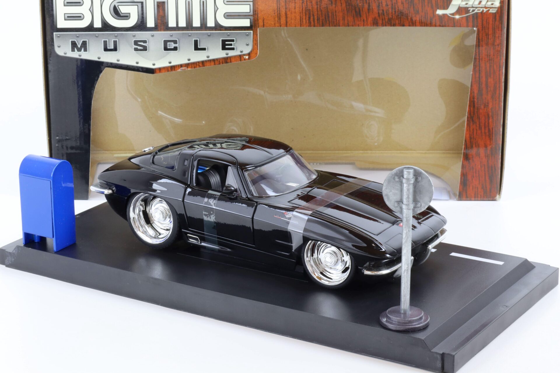 1:18 JADA Toys 1963 Chevrolet Corvette Sting Ray Coupe black Bigtime Muscle