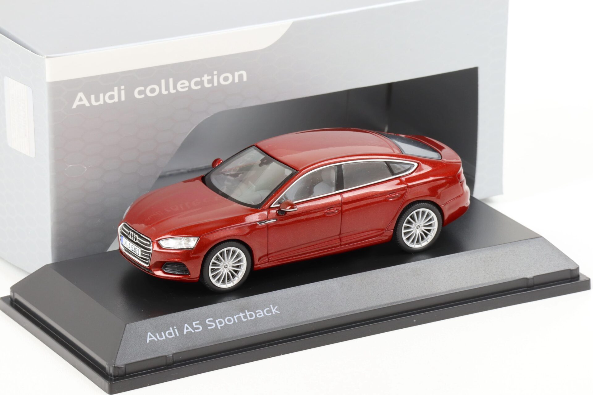 1:43 Spark Audi A5 Sportback Matador red metallic 2017 DEALER VERSION