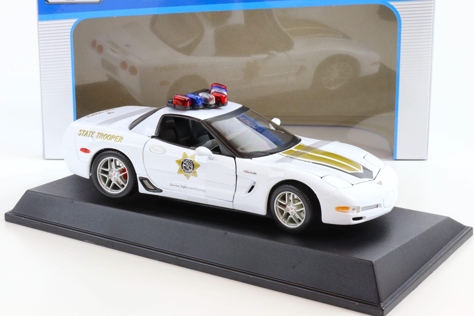 1:18 Maisto Chevrolet Corvette Z06 State Trooper Highway Division white
