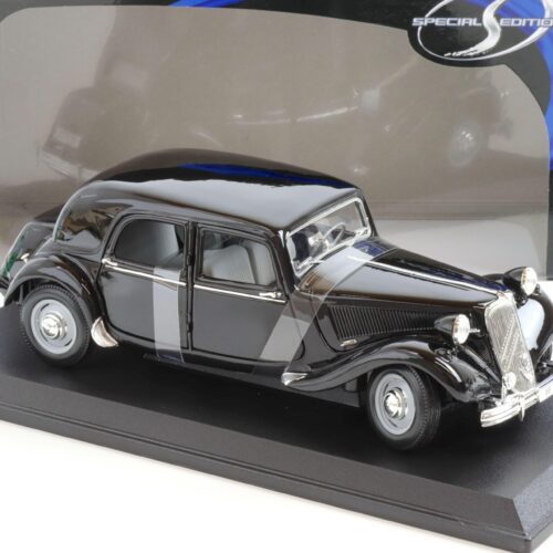 1:18 Maisto 1952 Citroen 15CV 6 Cyl. black