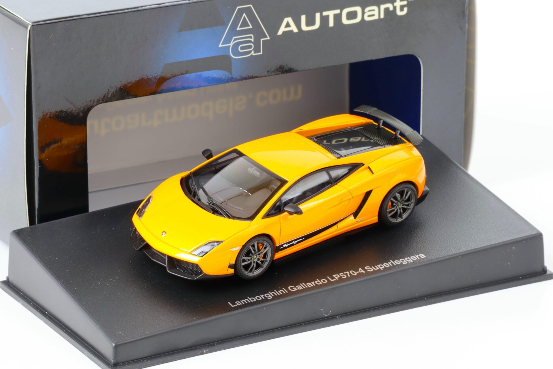 1:43 AUTOart Lamborghini Gallardo LP570-4 Superleggera Arancio borealis/ orange