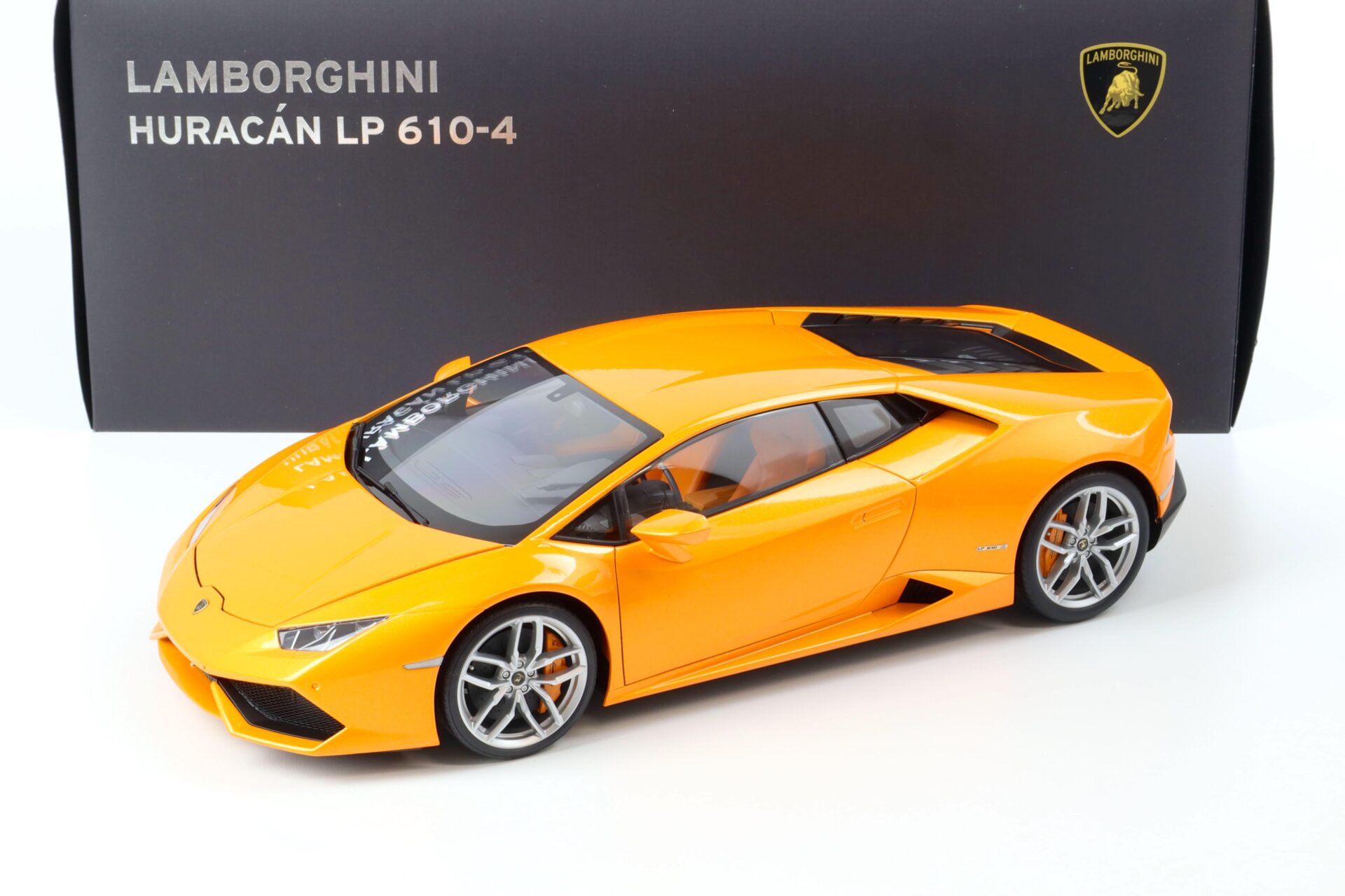 1:12 AUTOart Lamborghini Huracan LP 610-4 Arancio borealis/ pearl orange
