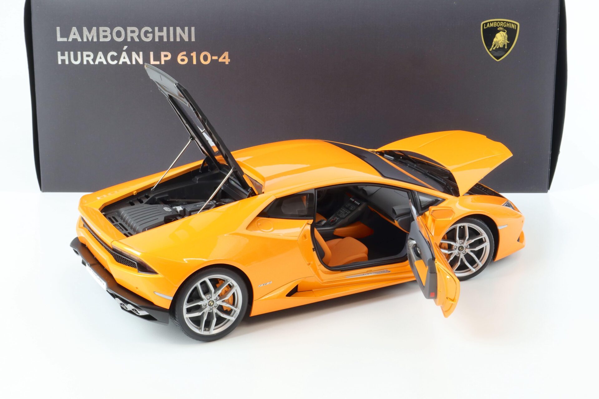 1:12 AUTOart Lamborghini Huracan LP 610-4 Arancio borealis/ pearl orange