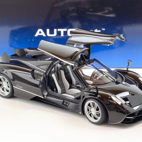1:12 AUTOart Pagani Huayra gloss black & silver stripes 12233