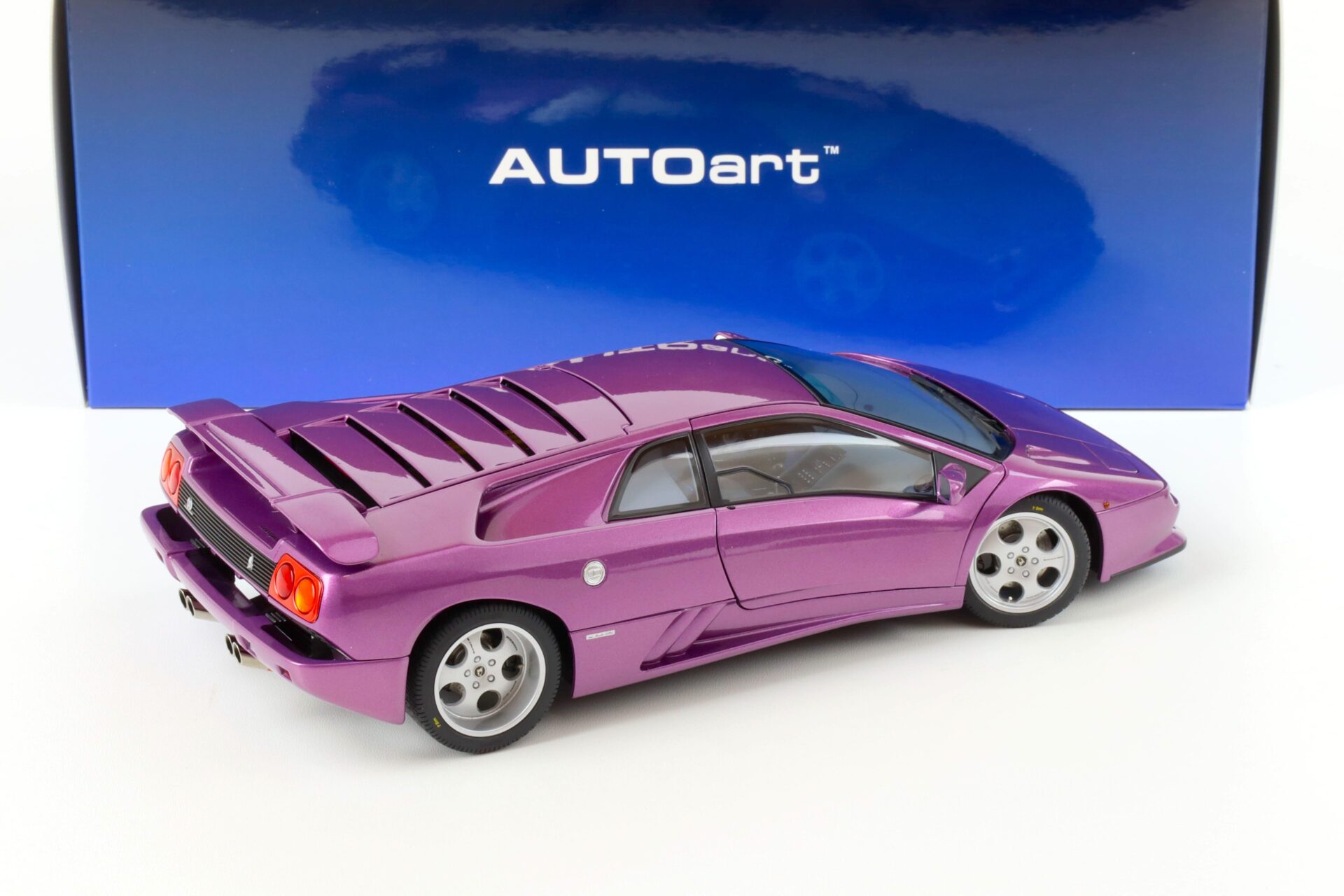 1:18 AUTOart 1993 Lamborghini Diablo SE30 viola SE30/ purple metallic 79158