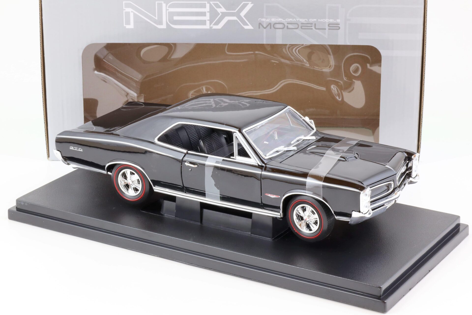 1:18 Welly 1966 Pontiac GTO black