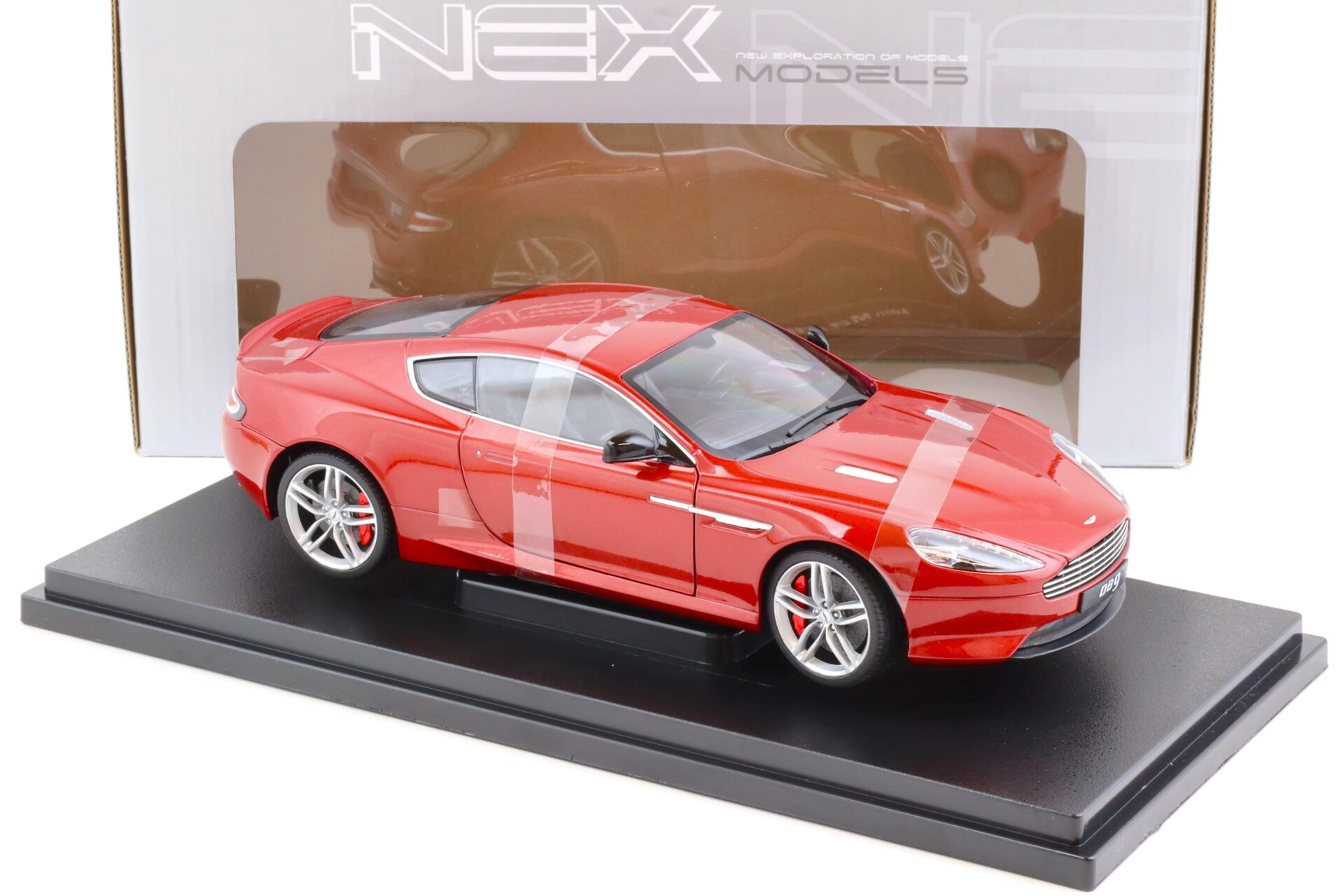 1:18 Welly NEX Aston Martin DB9 Coupe red metallic