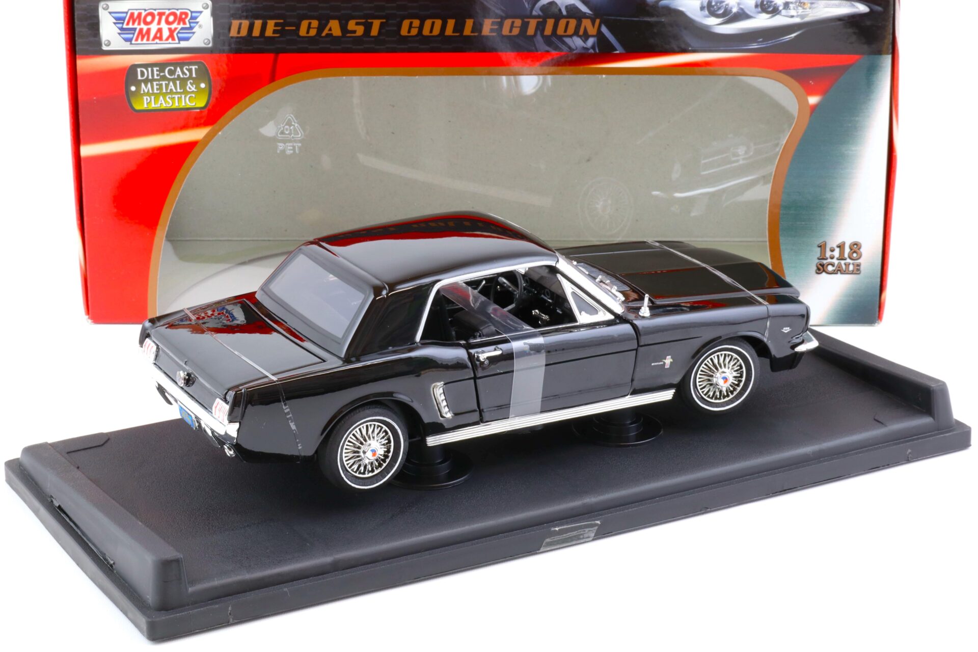 1:18 MOTOR MAX 1964 1/2 Ford Mustang Hardtop black