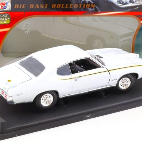 1:18 MOTOR MAX 1969 Pontiac GTO JUDGE Coupe white