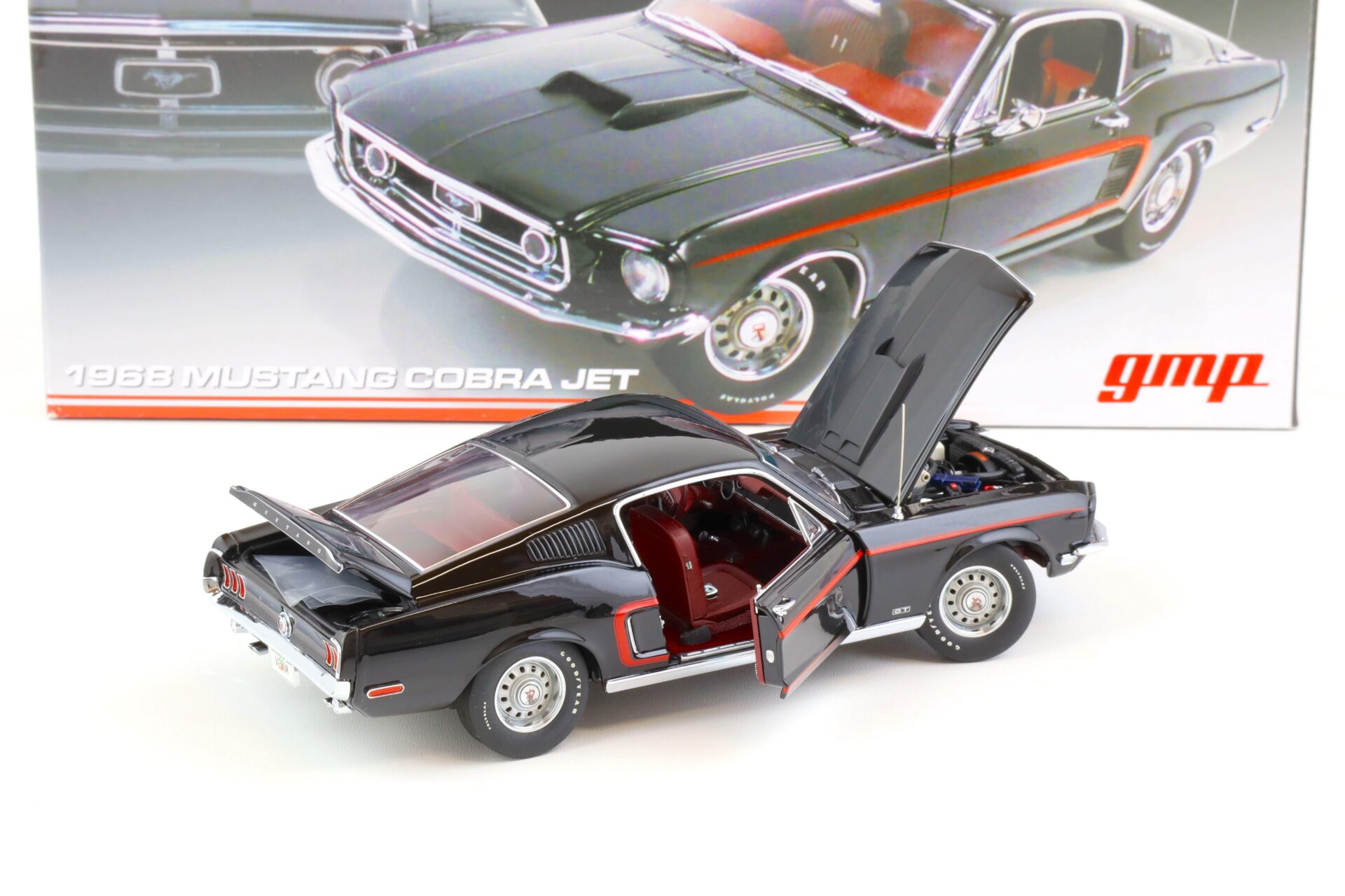1:24 GMP 1968 Ford Mustang Cobra JET black/ red G2403203