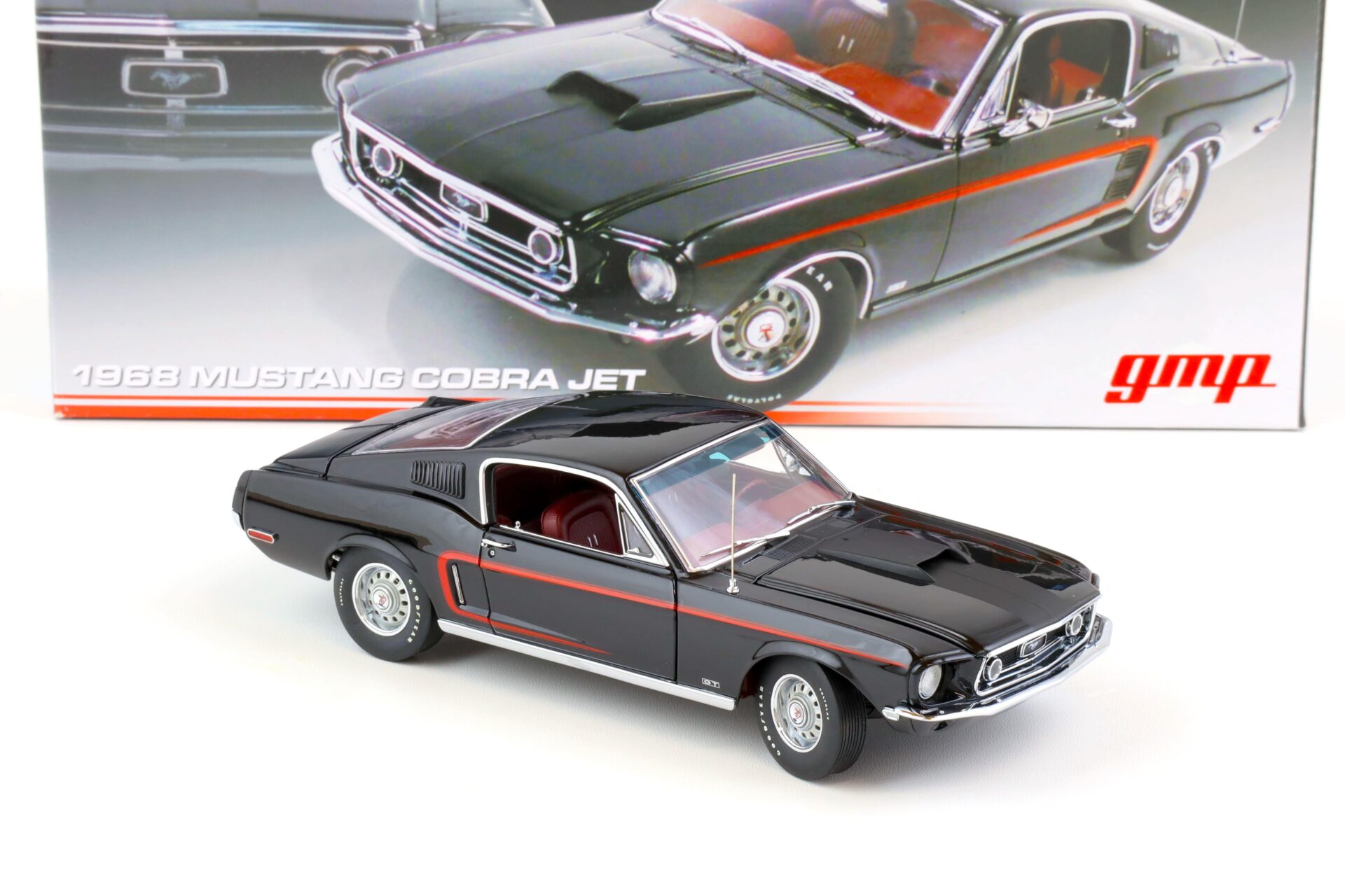 1:24 GMP 1968 Ford Mustang Cobra JET black/ red G2403203