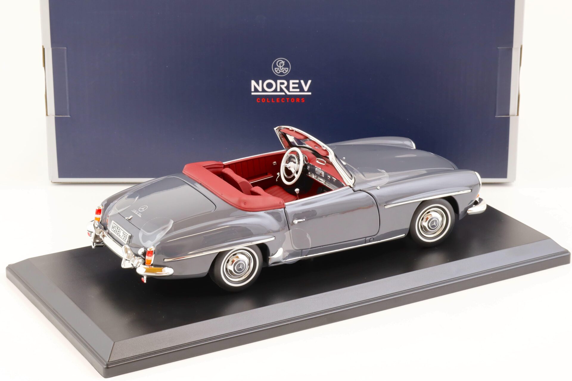 1:18 Norev Mercedes 190 SL Cabriolet 1957 grey 183402
