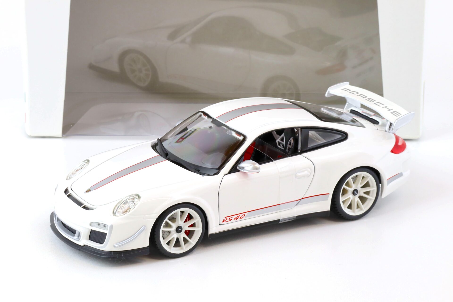 1:18 Bburago Porsche 911 (997) GT3 RS 4.0 Coupe white