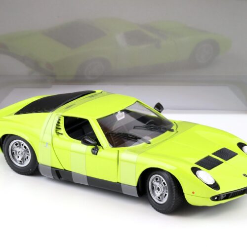 1:18 Bburago Lamborghini Miura 1968 green