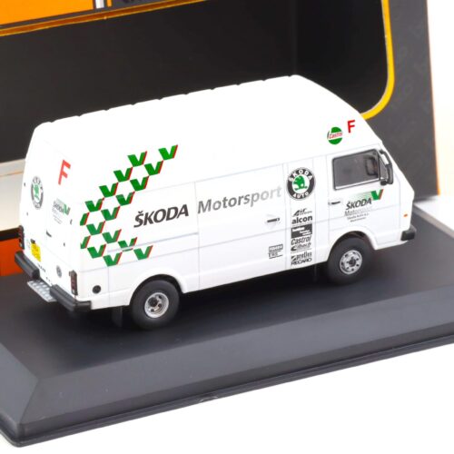 1:43 IXO VW LT45 LWB Skoda Motorsport Rally Assistance Van white