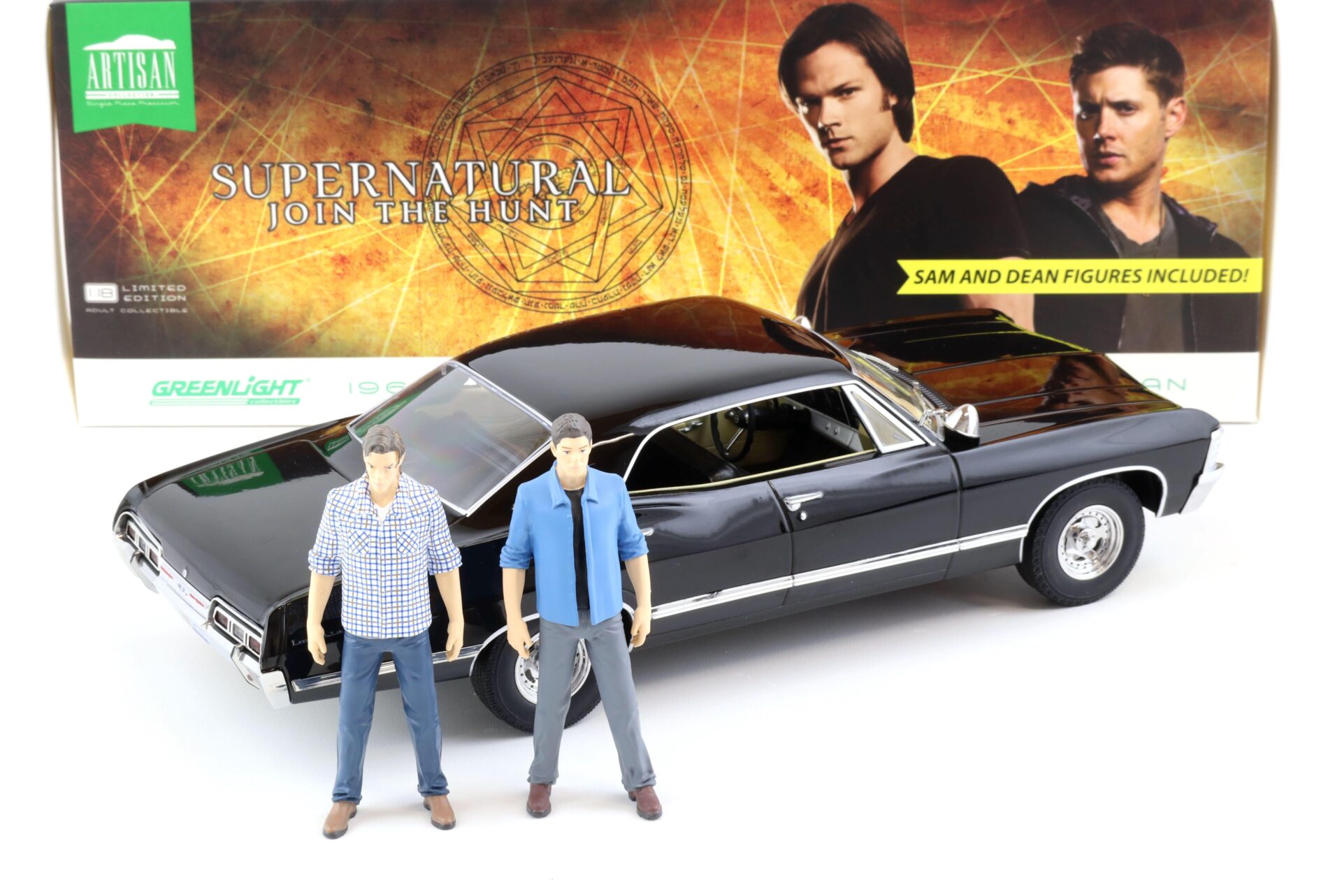 1:18 Greenlight 1967 Chevrolet Impala Sport Sedan Supernatural black + 2x Figuren SAM and DEAN