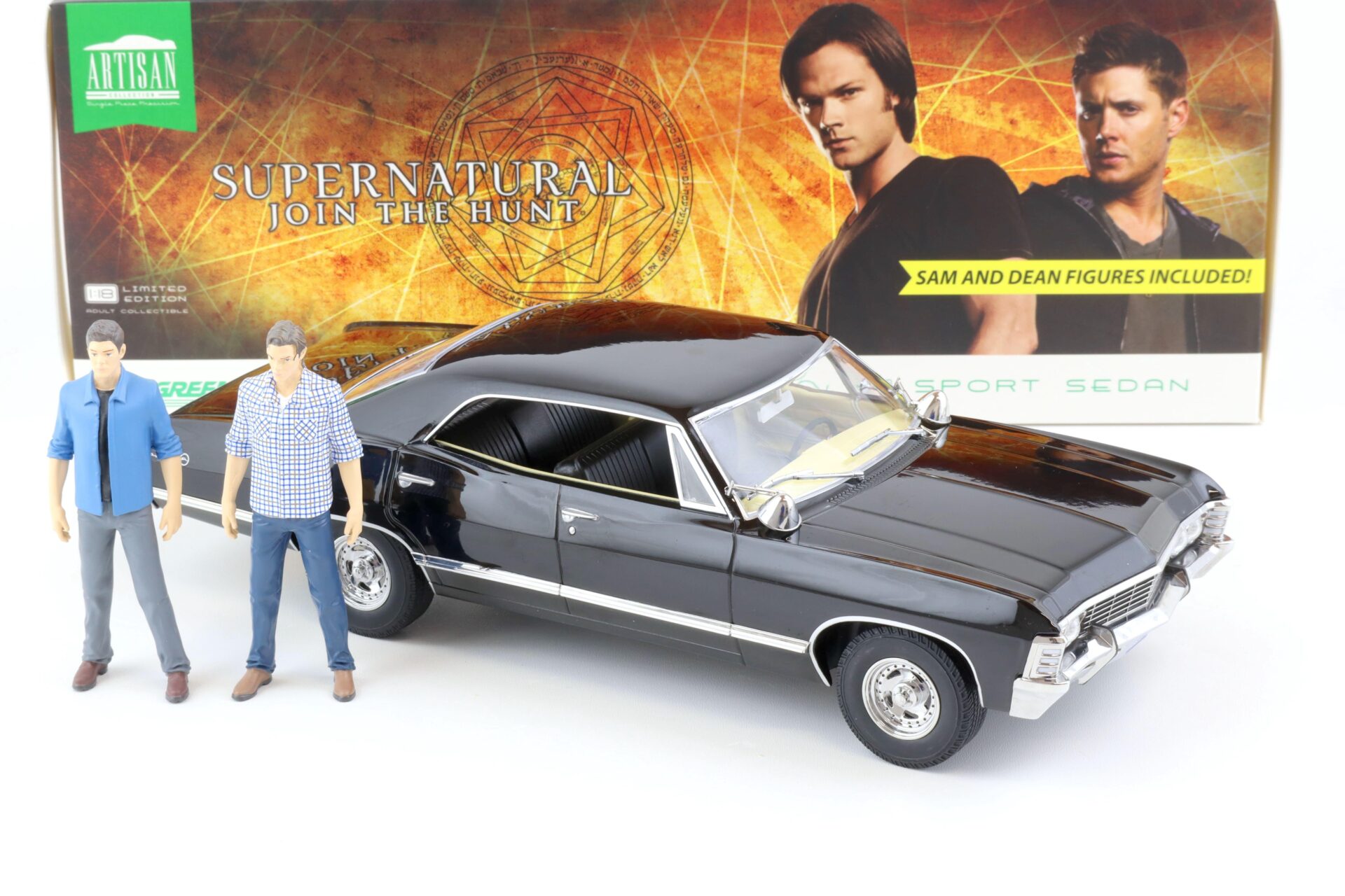 1:18 Greenlight 1967 Chevrolet Impala Sport Sedan Supernatural black + 2x Figuren SAM and DEAN