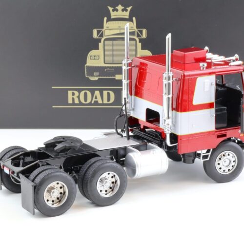 1:18 Road Kings LKW Peterbilt 352 Pacemaker 1977-1979 red/ silver