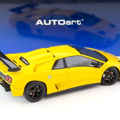 1:18 AUTOart Lamborghini Diablo SV-R 1996 Superfly yellow 79147
