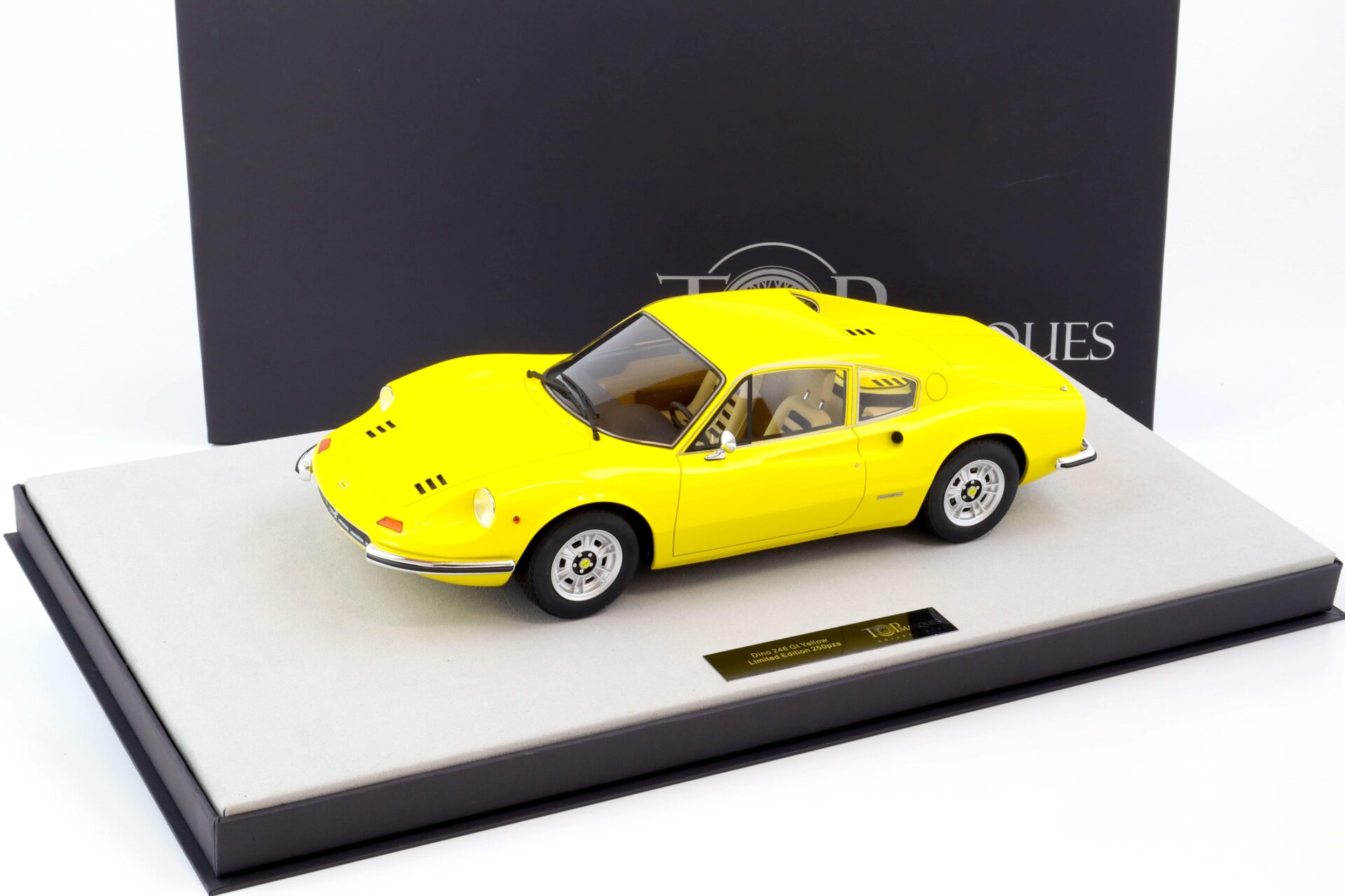 1:12 TOP Marques Ferrari Dino 246 GT Coupe 1972 yellow TOP12-02B