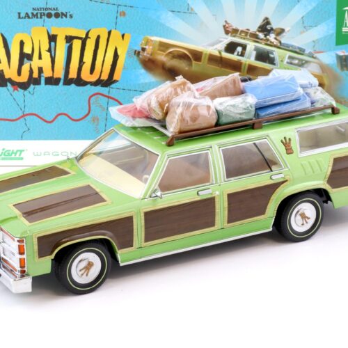 1:18 Greenlight Ford Country Wagon Queen Family Truckster VACATION with luggage