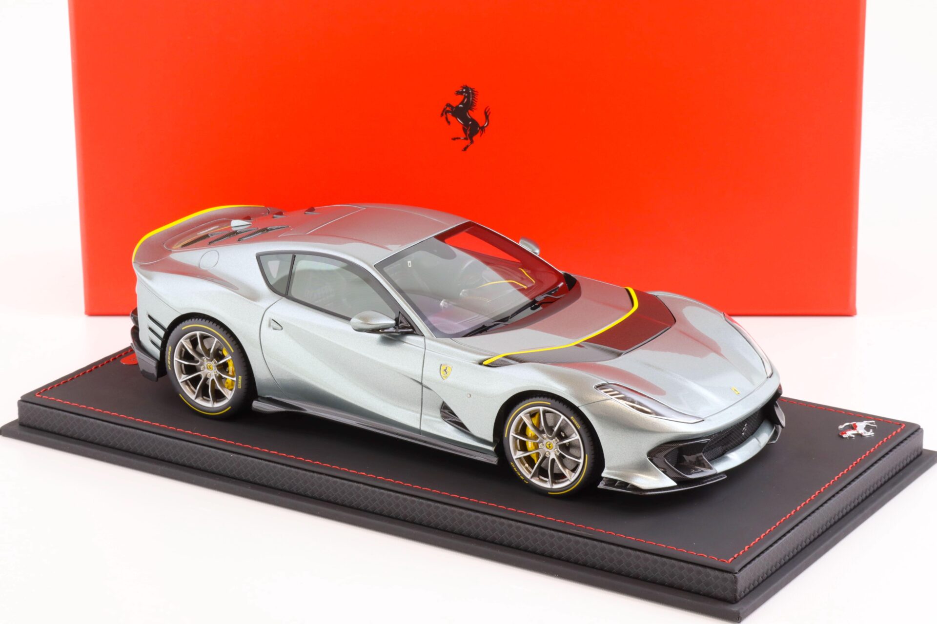 1:18 BBR Ferrari 812 Competizione 2021 Grigio Coburn/ yellow horiz. stripe - Limited 140 pcs.