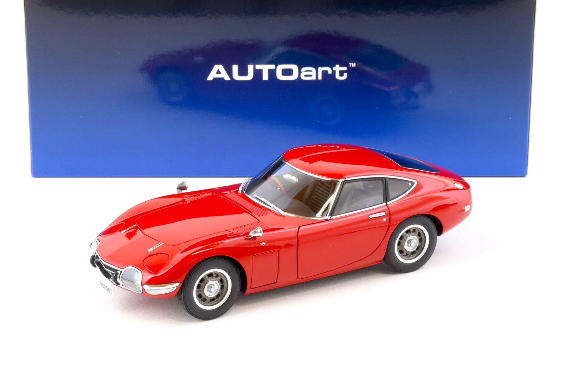 ID 71331 orig.jpg 1:18 AUTOart 1965 Toyota 2000GT Coupe red 78751