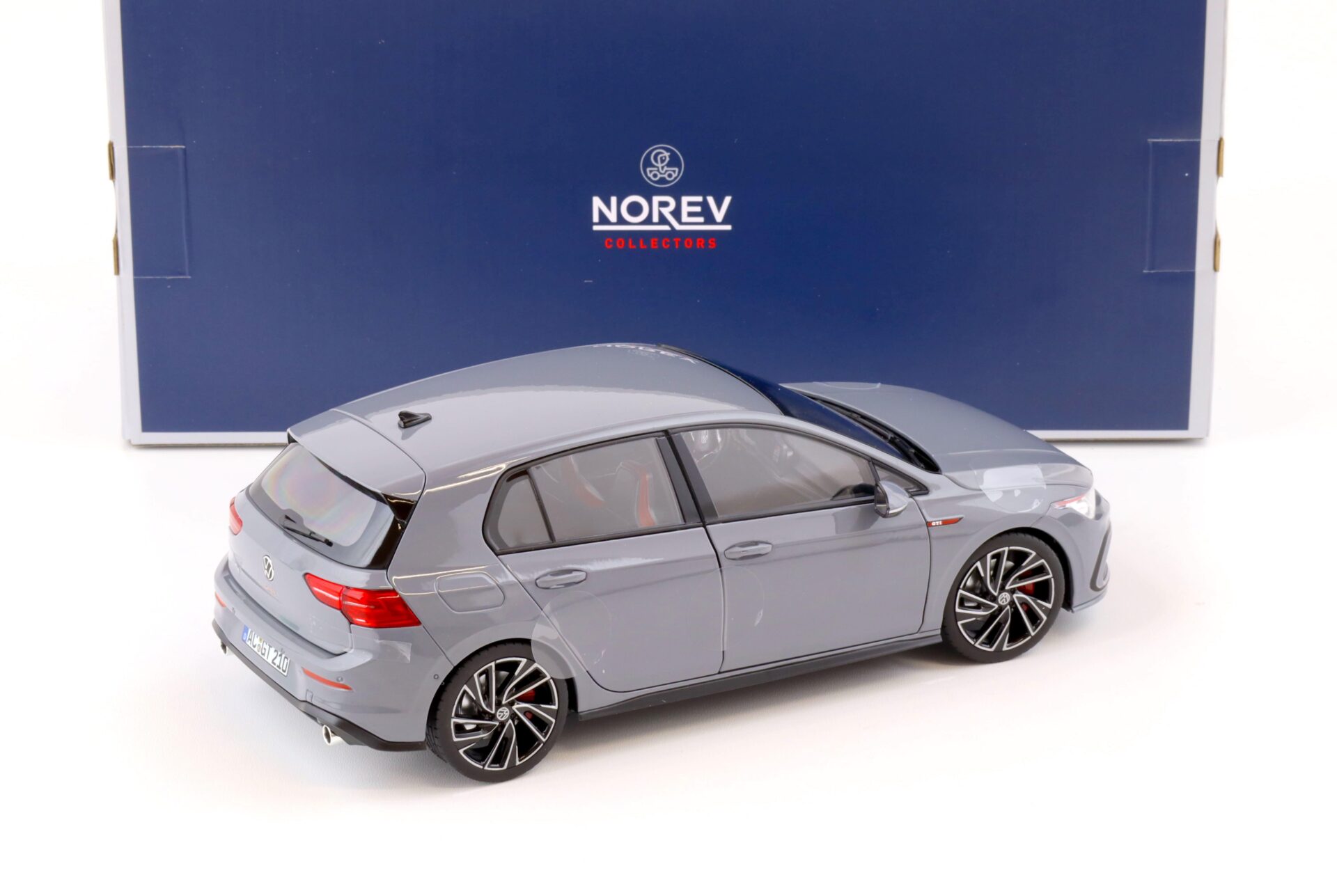 1:18 Norev VW Golf 8 VIII GTI 2021 grey 188590