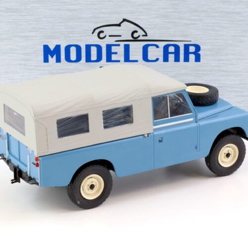 1:18 MCG Land Rover Series II 109 Pickup light blue/ grey