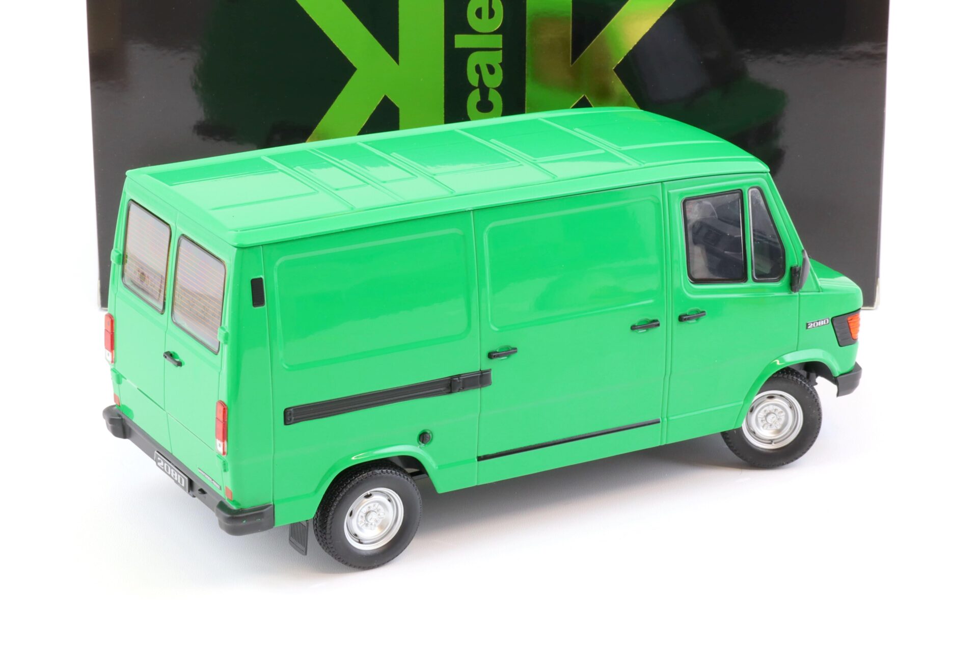 1:18 KK-Scale Mercedes 208D Delivery Van Kastenwagen green