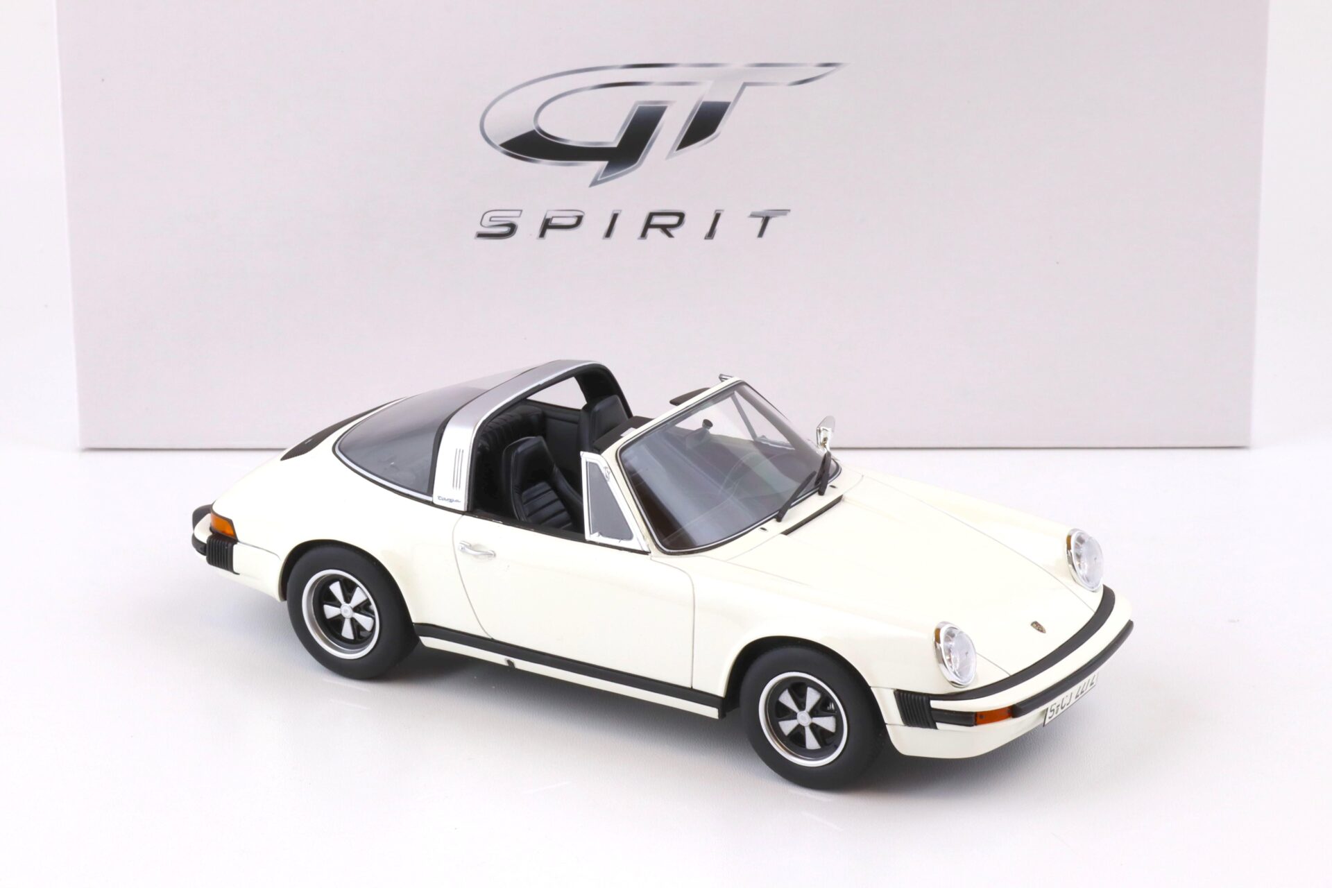1:18 GT Spirit GT023B Porsche 911 Carrera 2.7 Targa white
