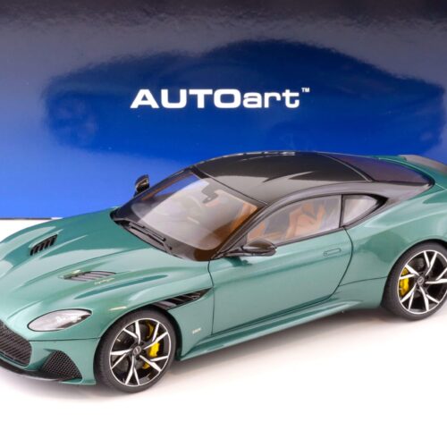 1:18 AUTOart Aston Martin DBS Superleggera Racing green metallic 70297