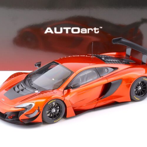 1:18 AUTOart McLAREN 650S GT3 2017 volcano orange/ black accents 81642