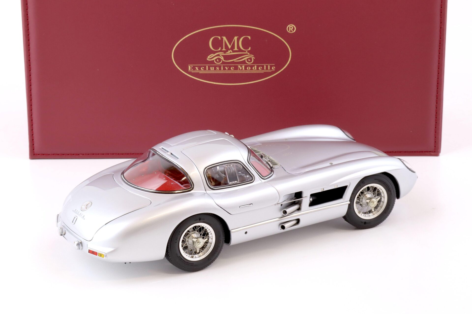 1:18 CMC Mercedes 300 SLR Uhlenhaut Coupe 1955 silver/ red interior M-076