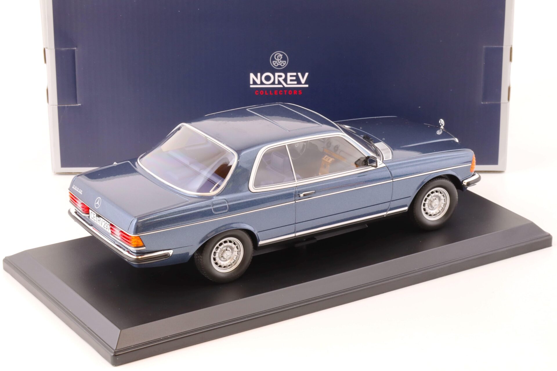 1:18 Norev Mercedes 280 CE Coupe 1980 blue metallic 183589