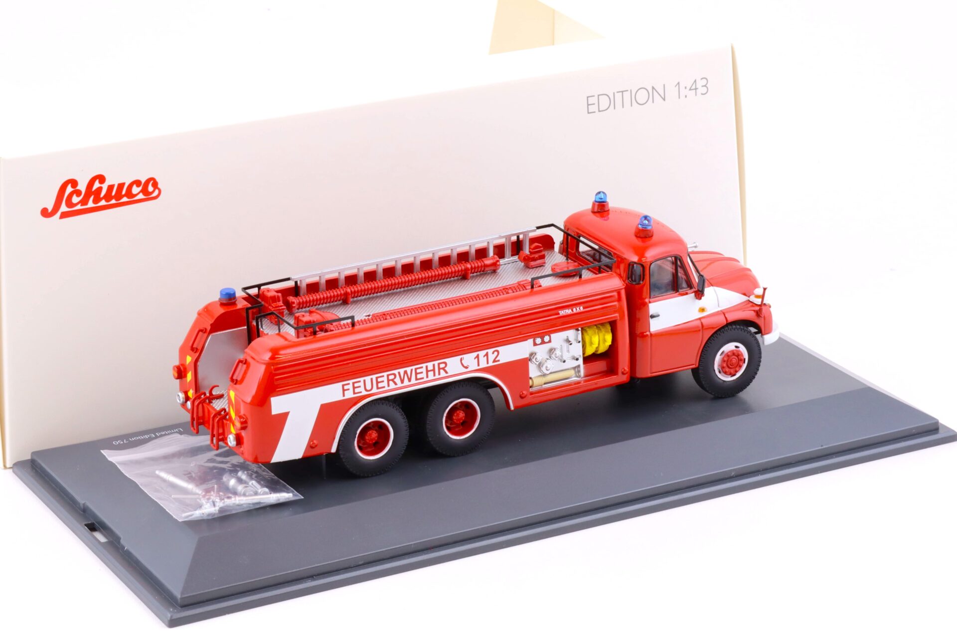 1:43 Schuco Tatra T138 FEUERWEHR DDR red/ white