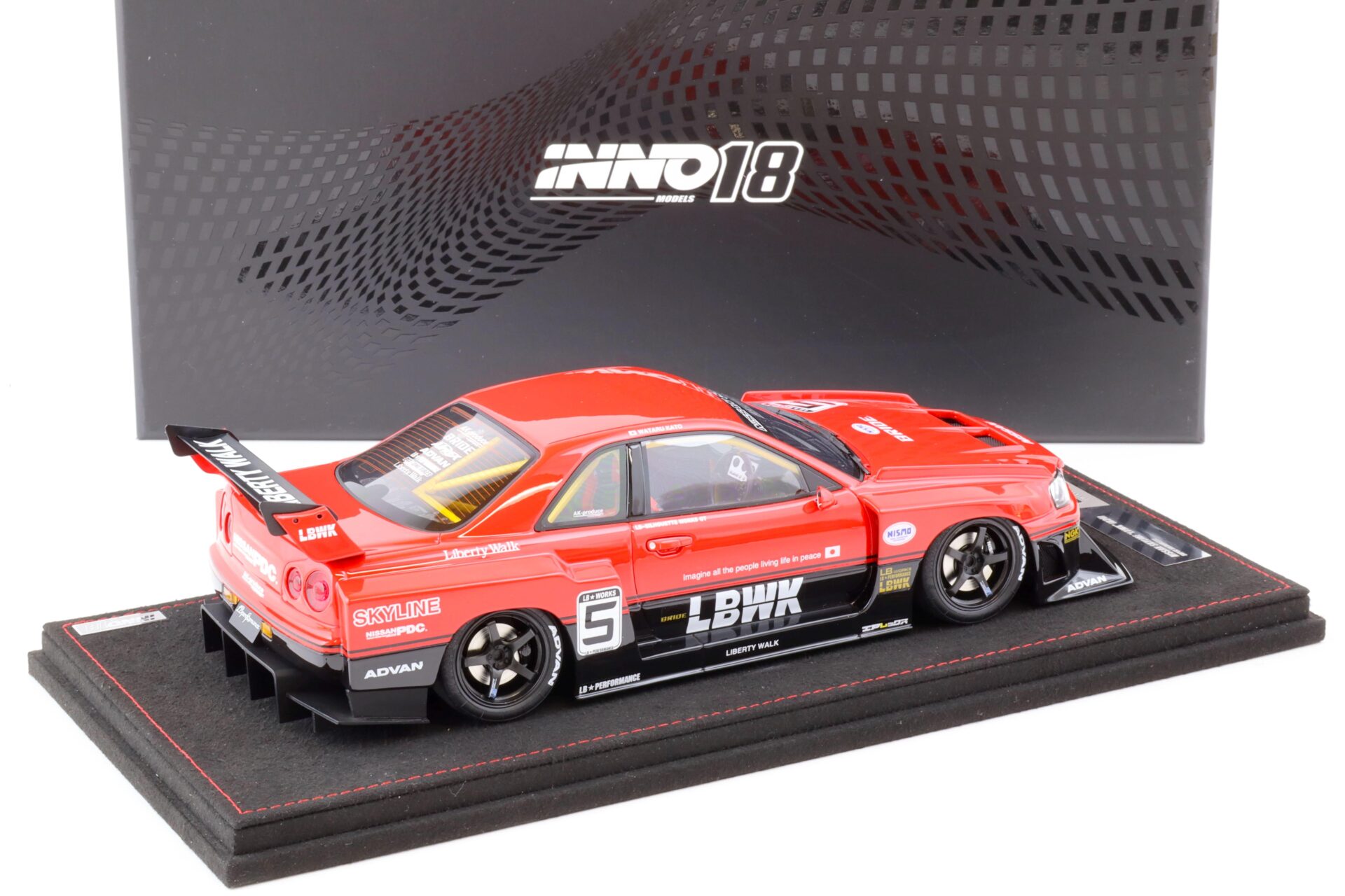 1:18 INNO Models Nissan Skyline GT-R (R34) LBWK Super Silhouette #5 black/ red