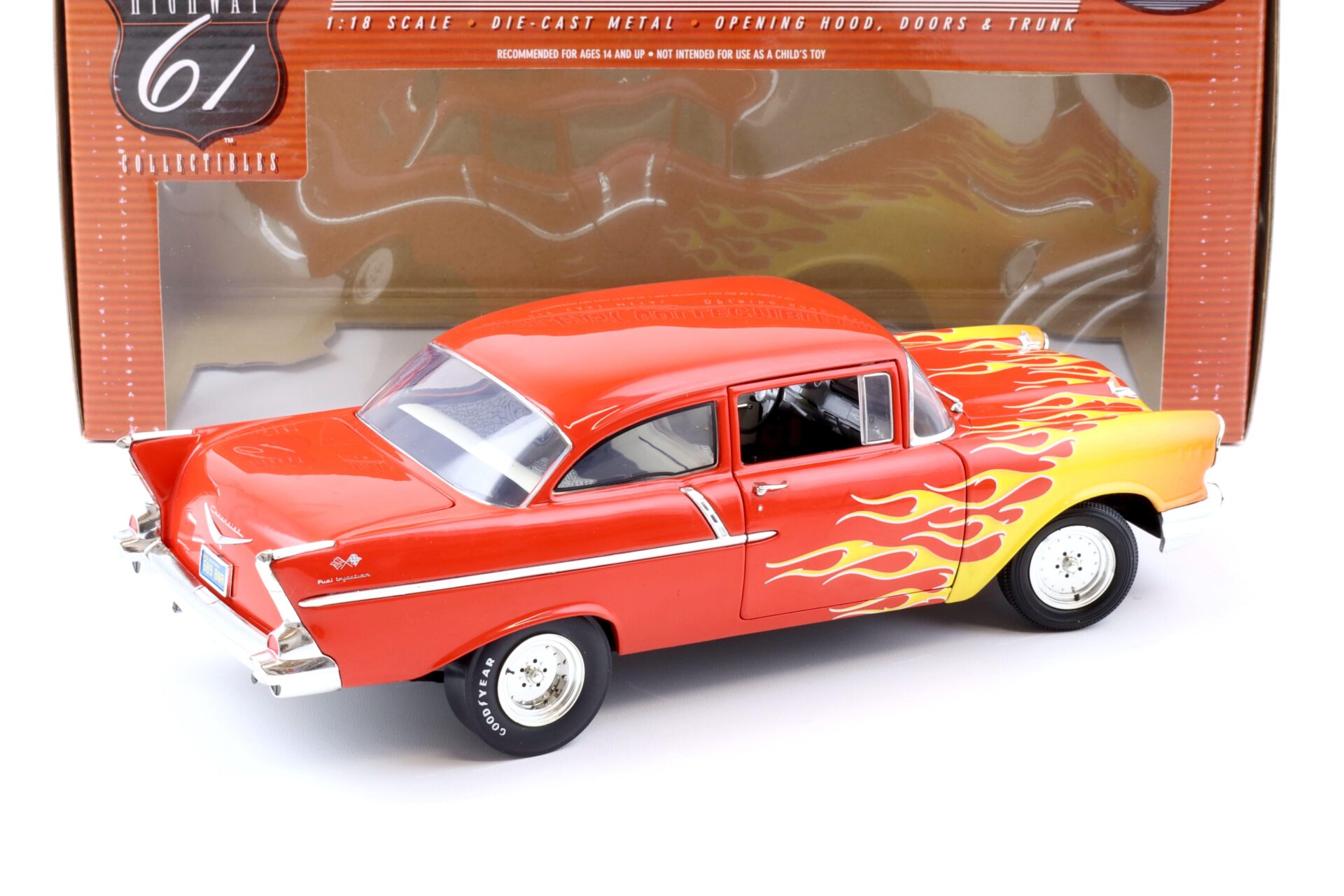 1:18 Highway61 1957 Chevrolet 150 Utility Sedan red with flames 50545