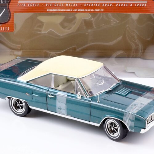 1:18 Highway61 1967 Dodge Coronet R/T green/ beige 50425