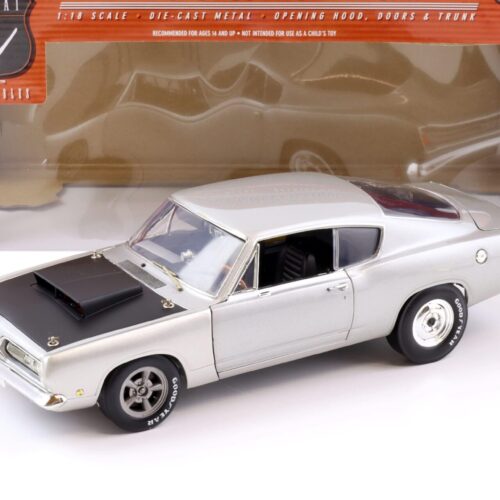 1:18 Highway61 1968 Plymouth Barracuda silver/ black 50314A