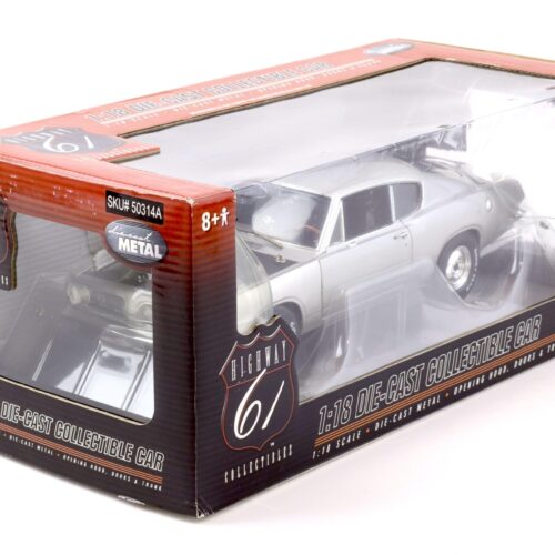 1:18 Highway61 1968 Plymouth Barracuda silver/ black 50314A