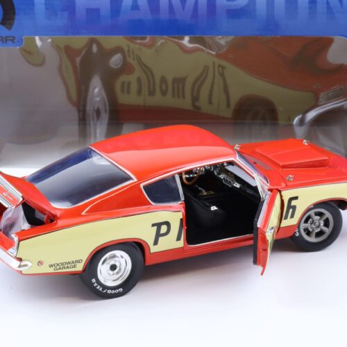 1:18 Highway61 1968 Plymouth Barracuda Hemi MULE CAR red/ beige