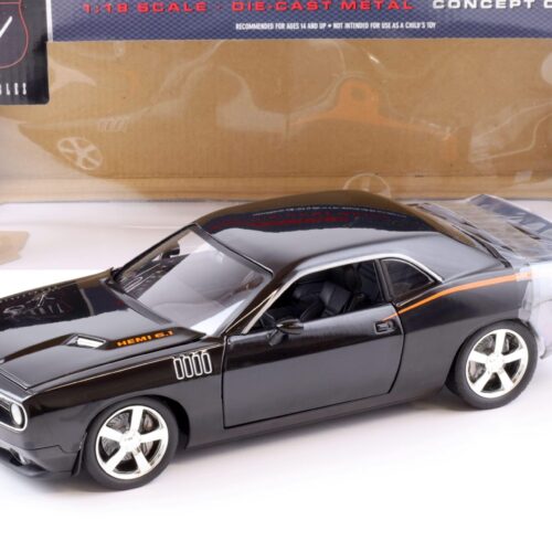 1:18 Highway61 Plymouth Cuda Concept Hemi 6.1 brilliant black/ orange stripes