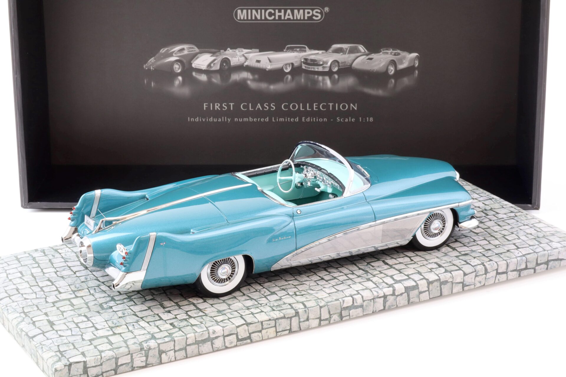 1:18 Minichamps Buick Le Sabre Concept Car 1951 turquoise metallic - Limited 100 pcs.