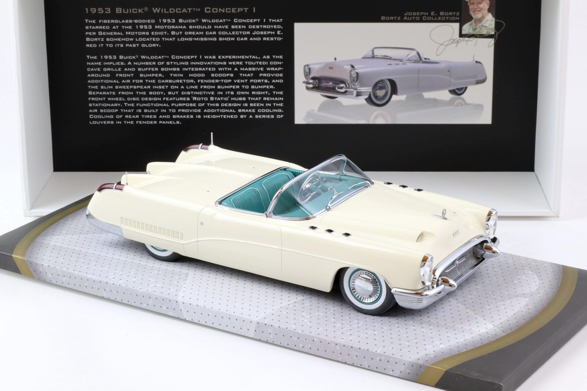 1:18 Minichamps 1953 Buick Wildcat I Concept Car white Bortz Auto Collection